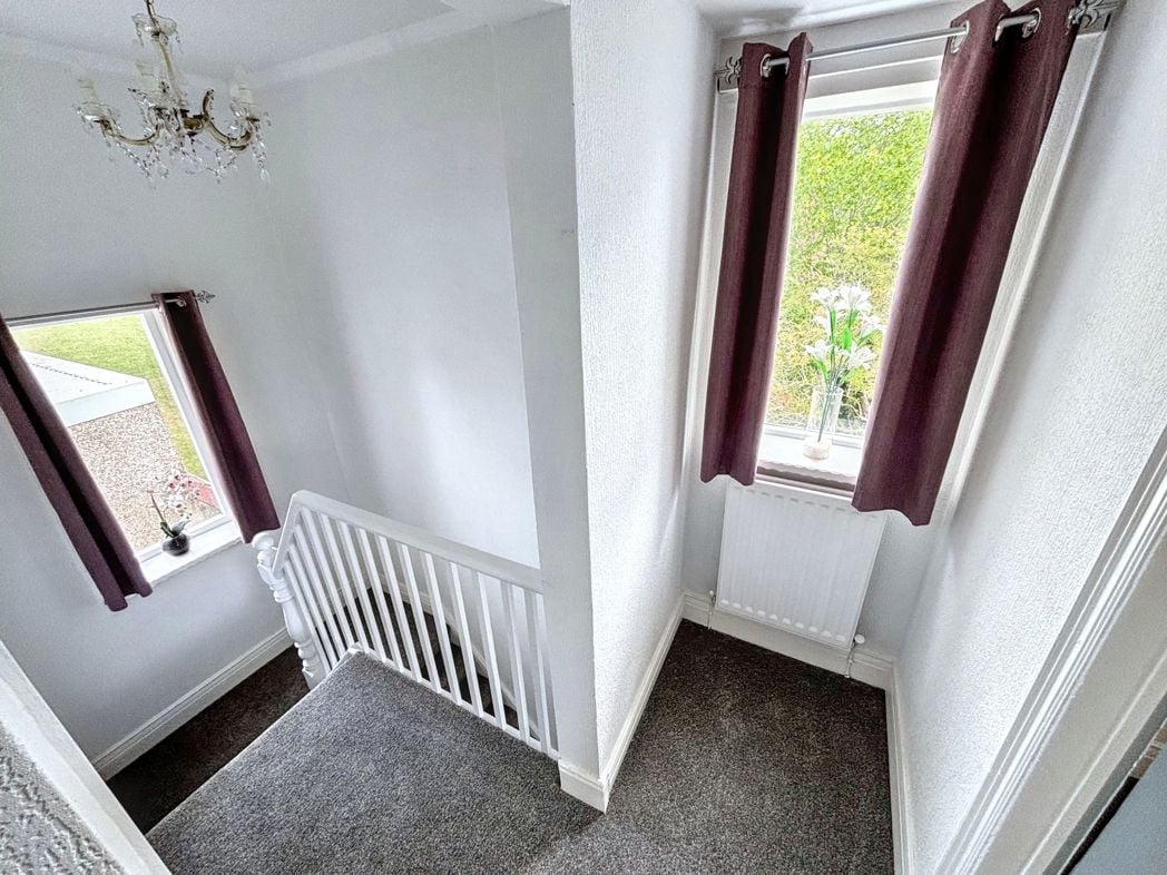 Property image 17 of 33