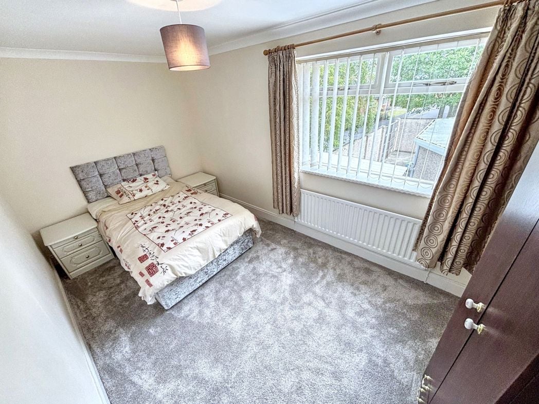 Property image 20 of 33