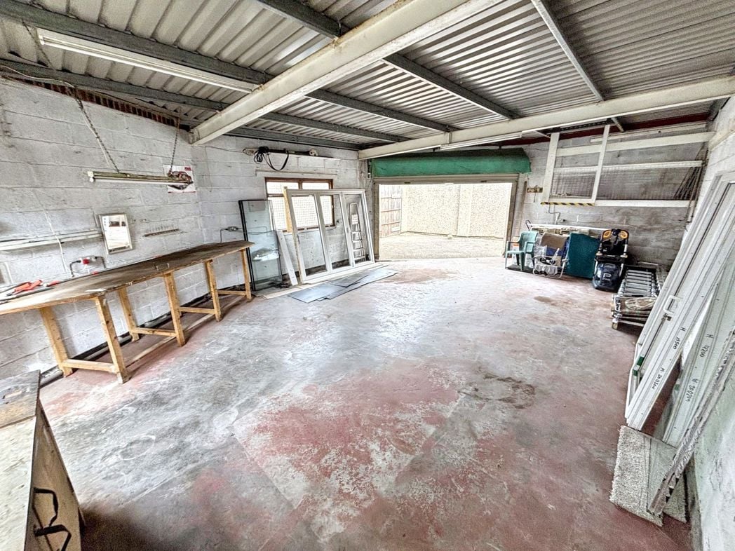 Property image 29 of 33