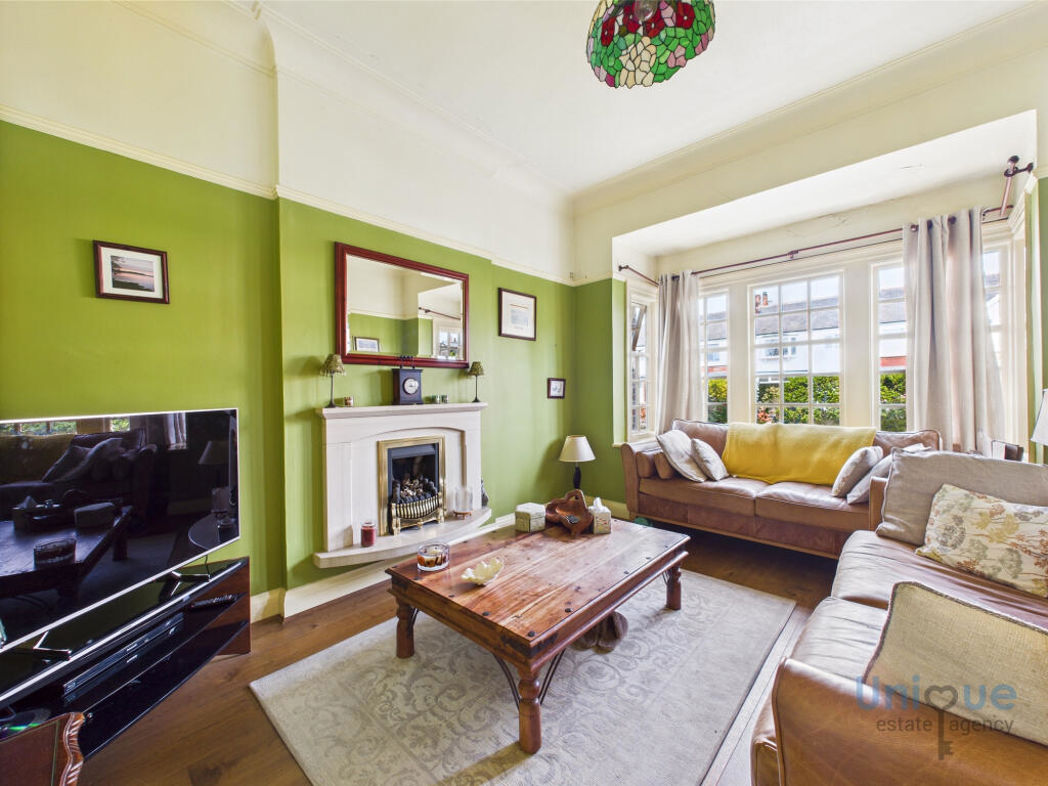 Property image 2 of 17