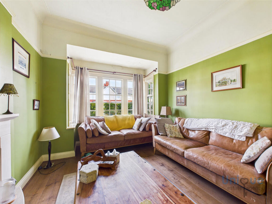 Property image 3 of 17