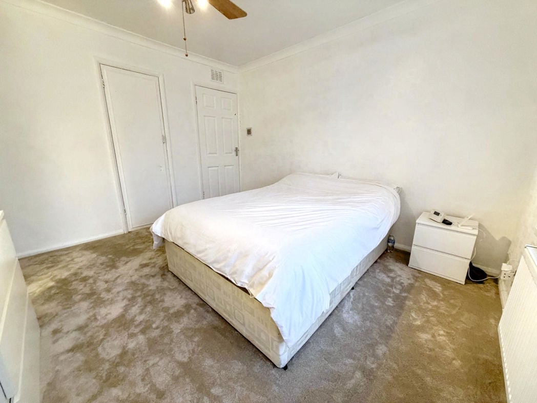 Property image 10 of 17