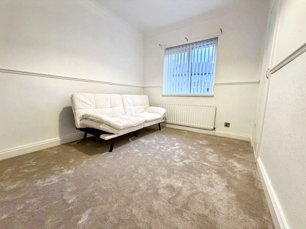 Property image 13 of 17