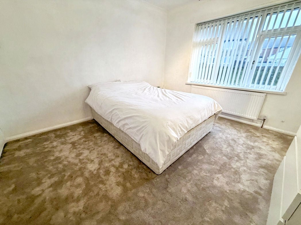 Property image 12 of 17