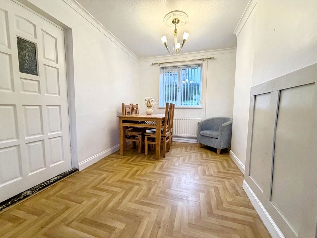 Property image 7 of 17