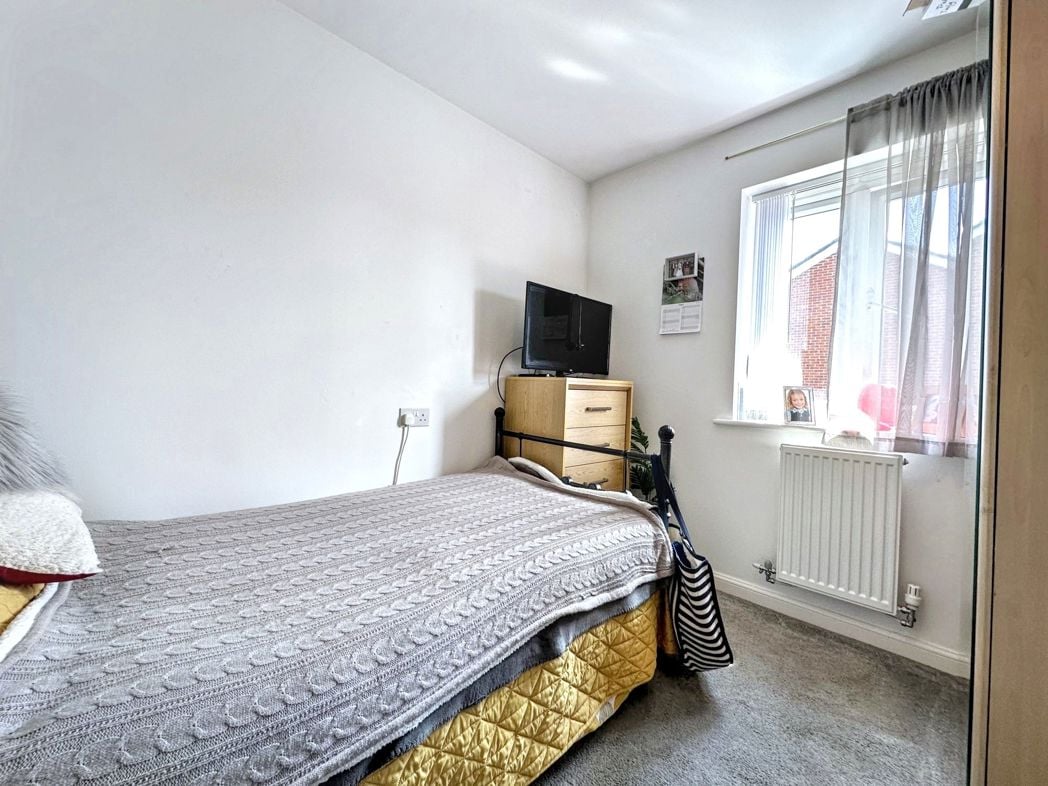 Property image 8 of 11