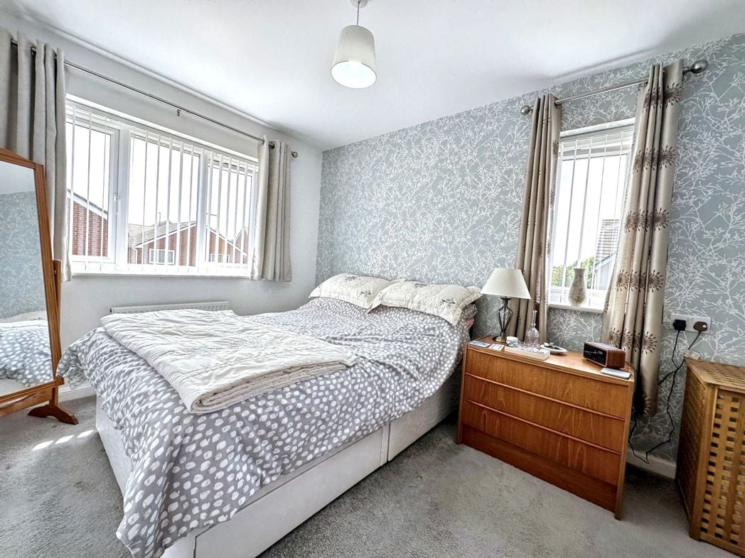 Property image 6 of 11