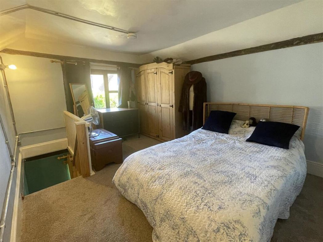 Property image 9 of 14