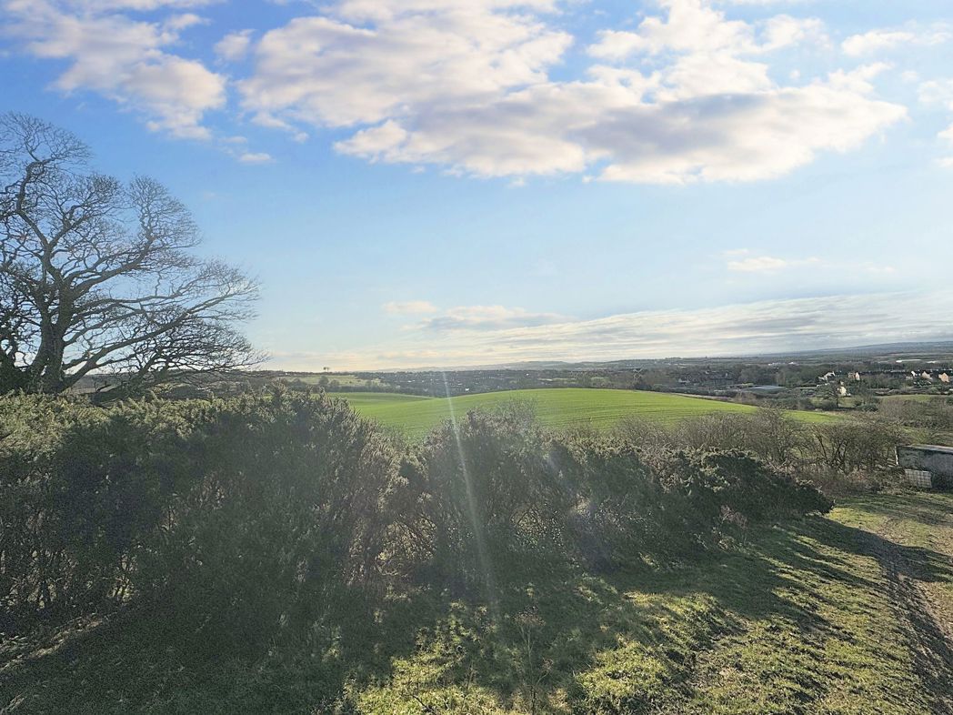Property image 32 of 39
