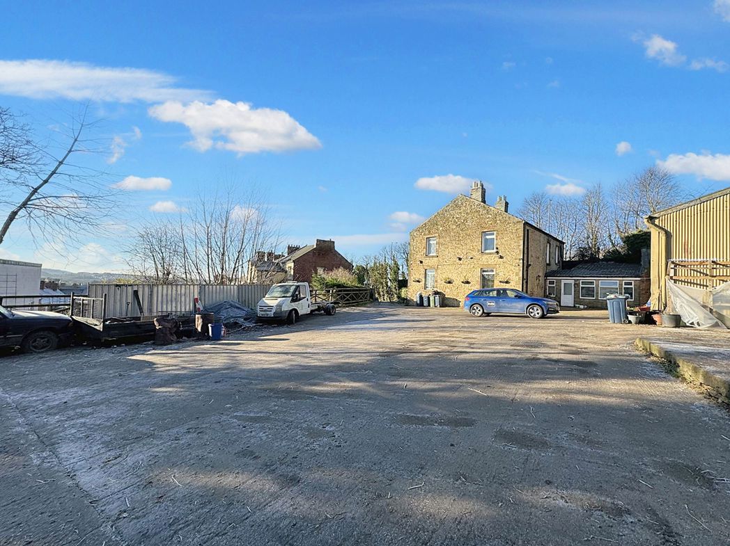 Property image 23 of 39