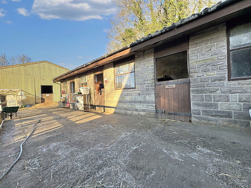 Property image 25 of 39