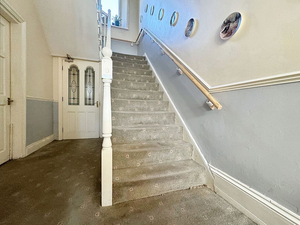 Property image 4 of 39
