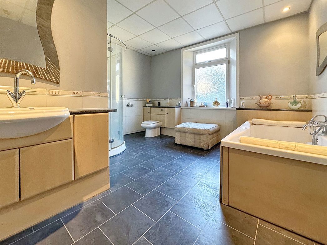 Property image 20 of 39