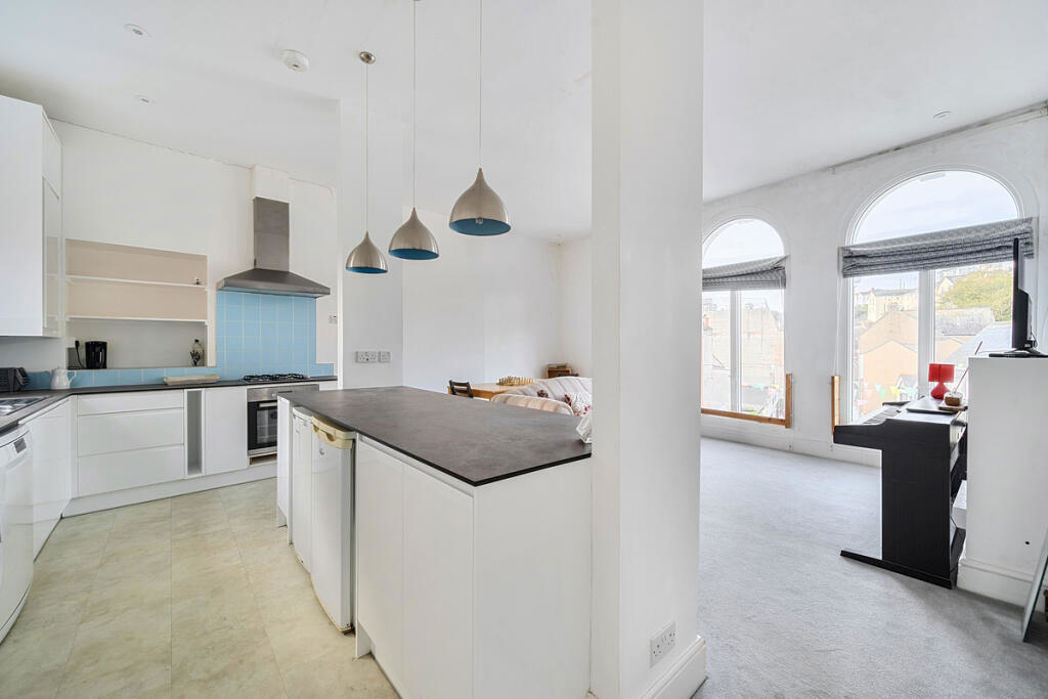 Property image 2 of 18