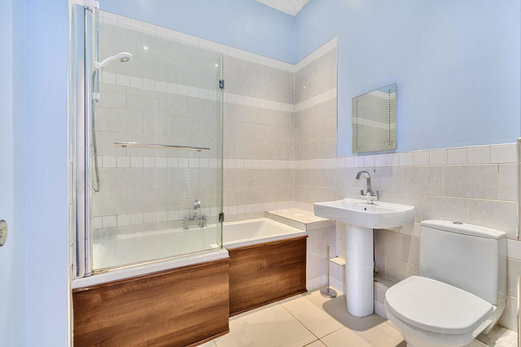 Property image 10 of 18