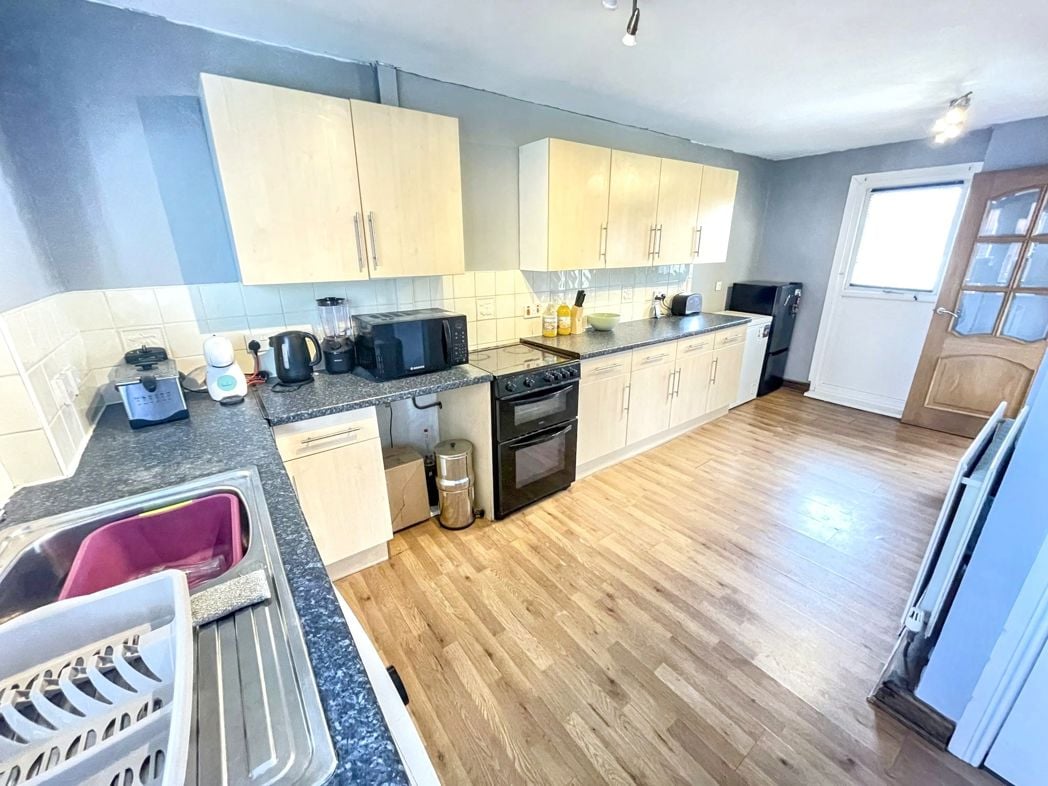 Property image 3 of 10