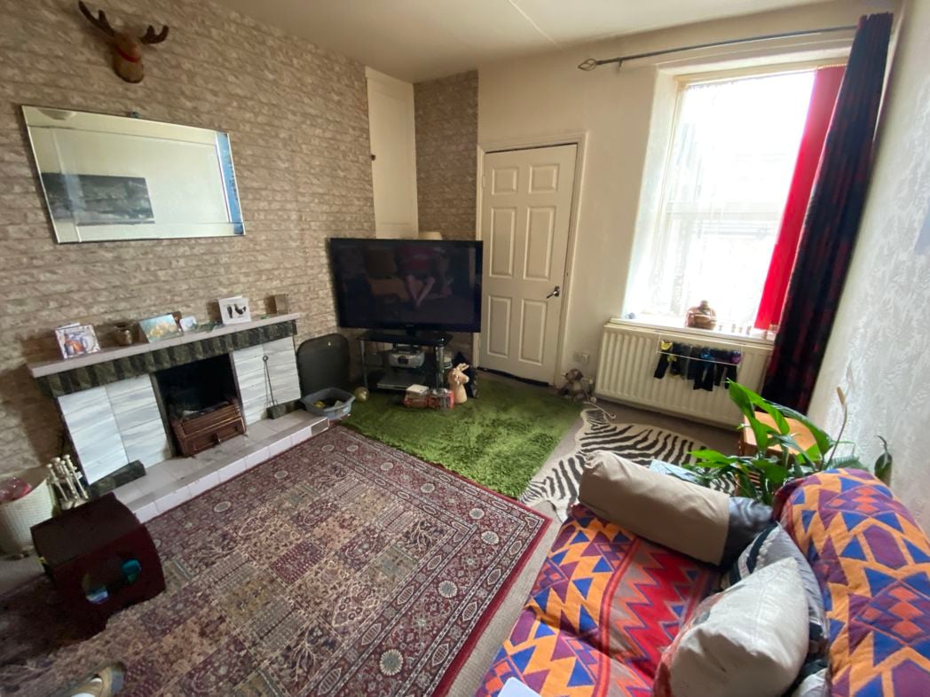 Property image 2 of 6