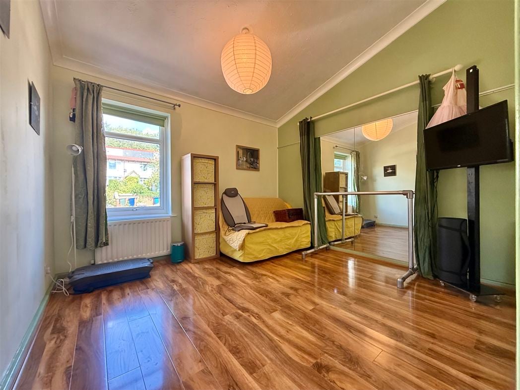 Property image 9 of 11