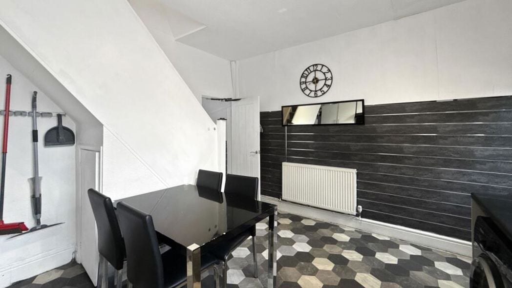Property image 6 of 13