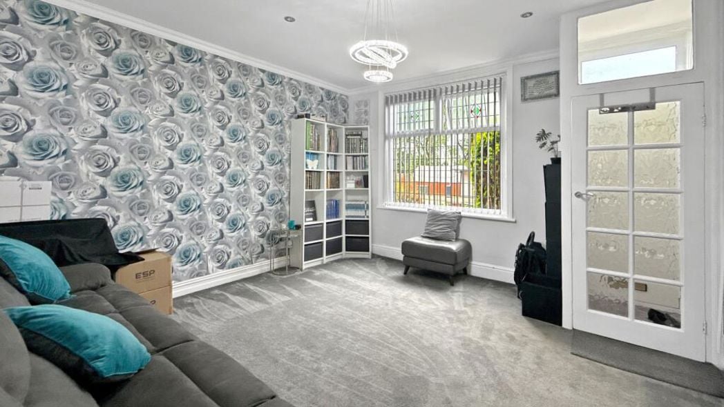 Property image 2 of 13