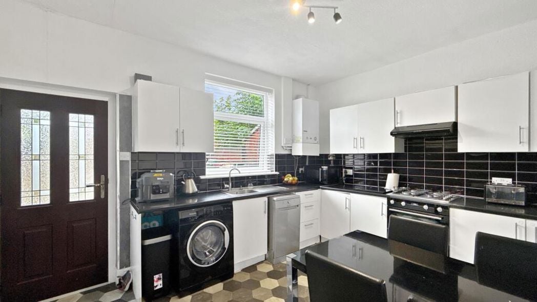 Property image 3 of 13