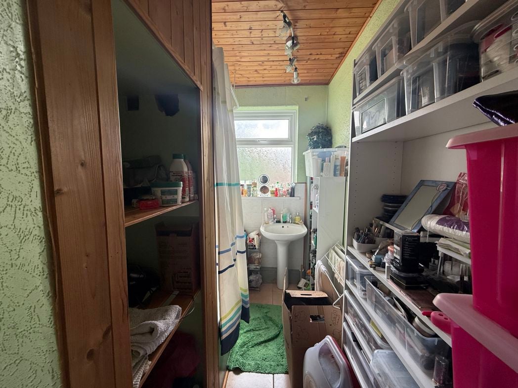 Property image 5 of 8