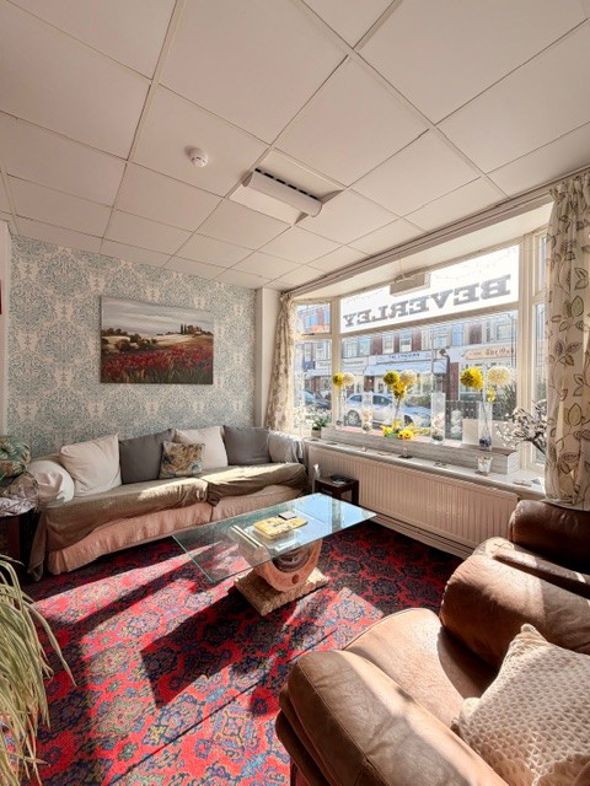 Property image 11 of 31
