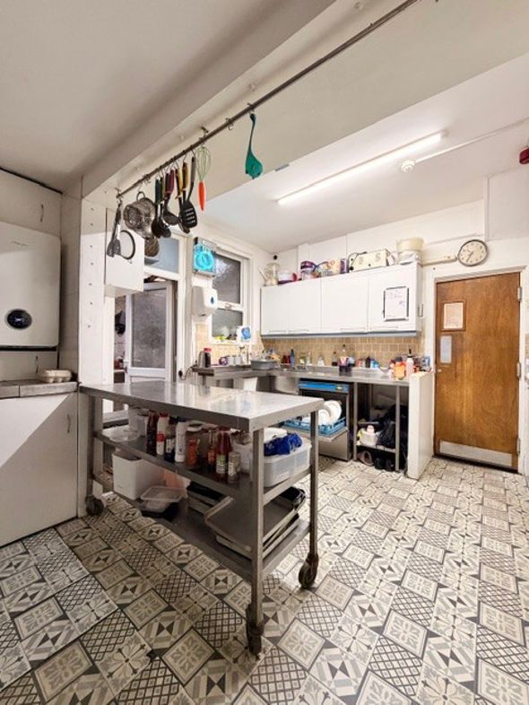 Property image 18 of 31