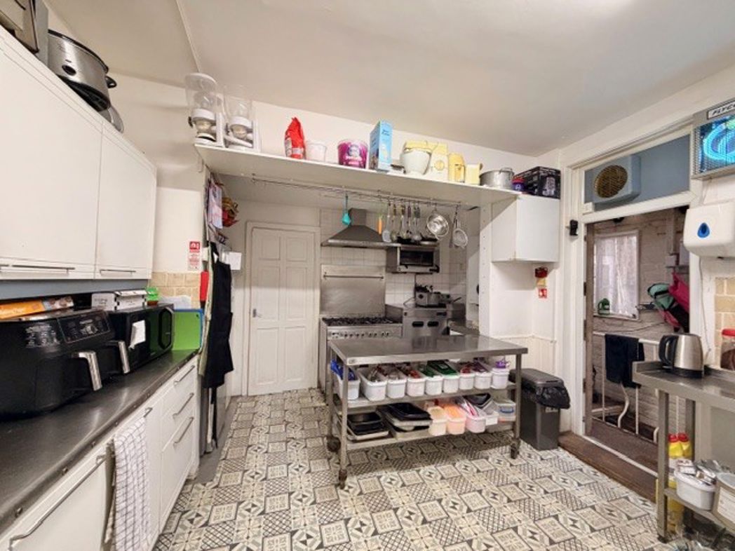 Property image 19 of 31