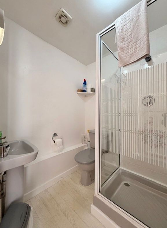 Property image 26 of 31