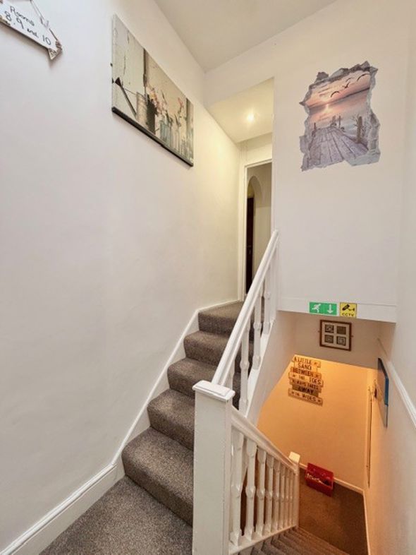 Property image 27 of 31