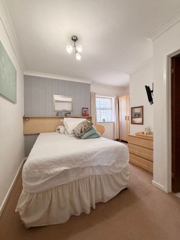 Property image 30 of 31
