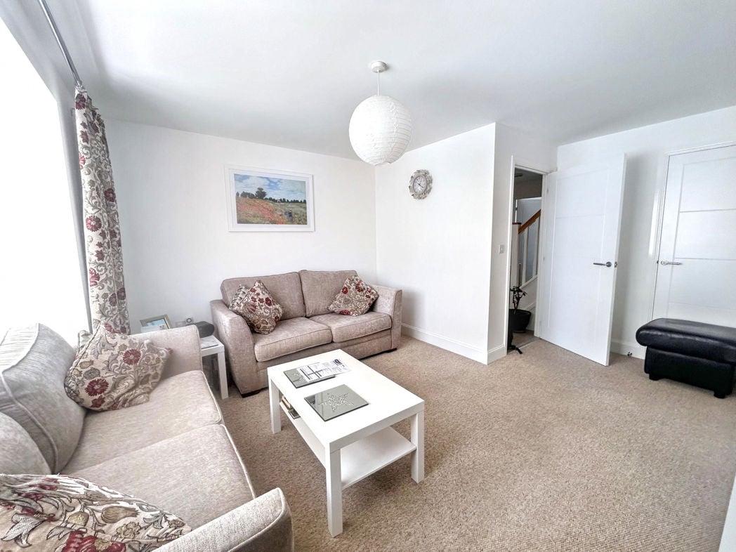Property image 2 of 21
