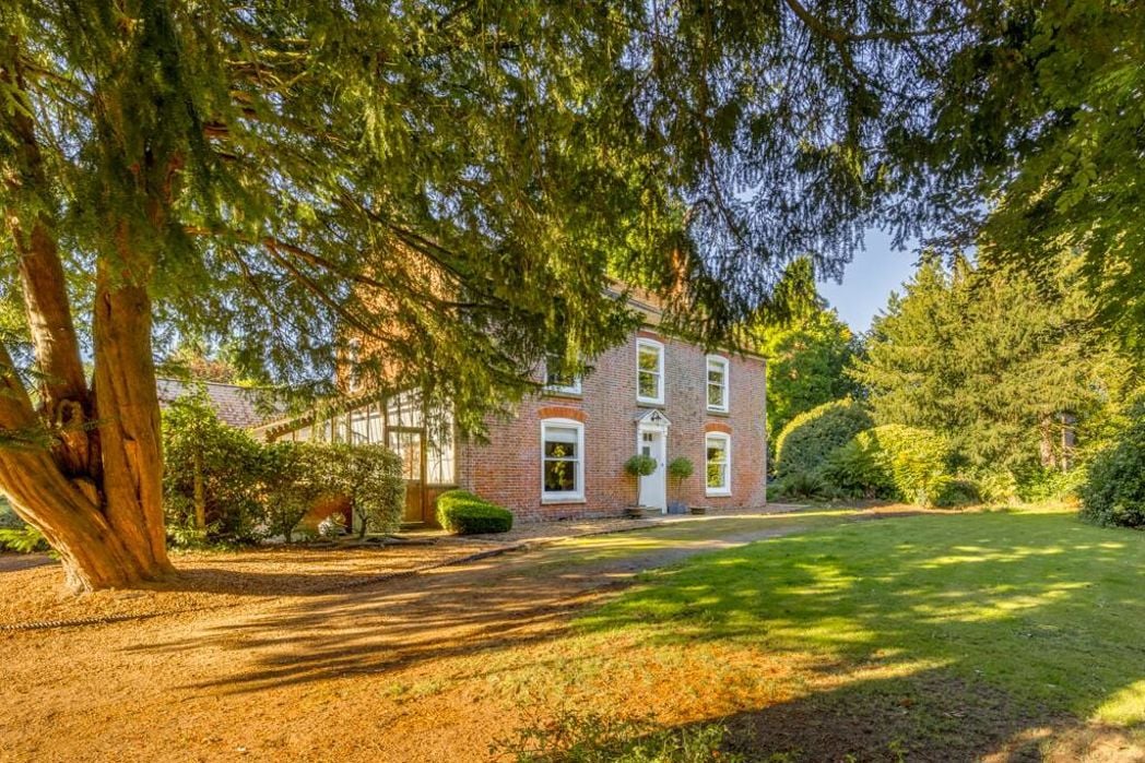 Property image 5 of 54