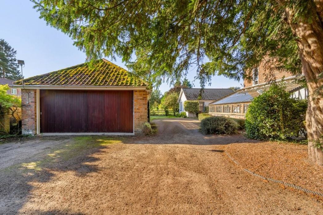 Property image 44 of 54