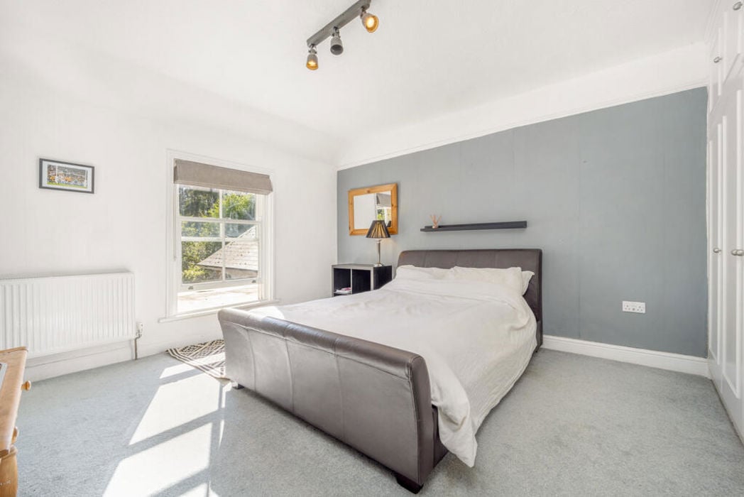 Property image 24 of 54