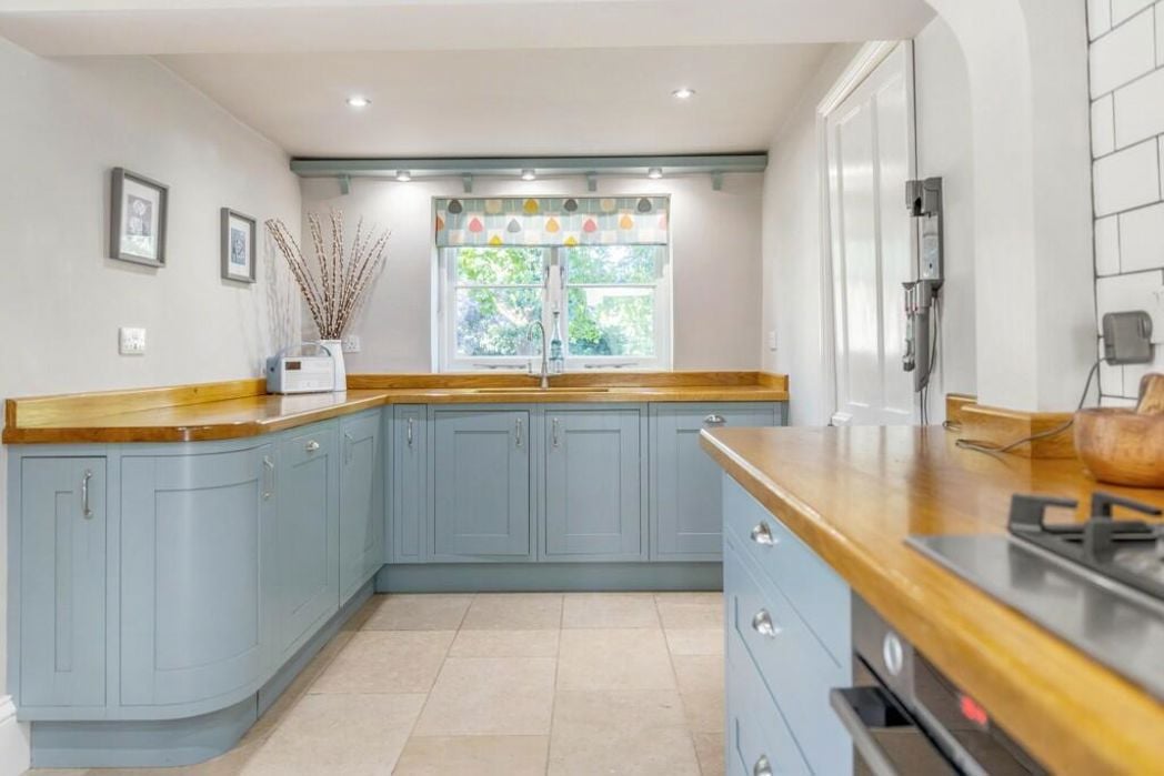 Property image 10 of 54