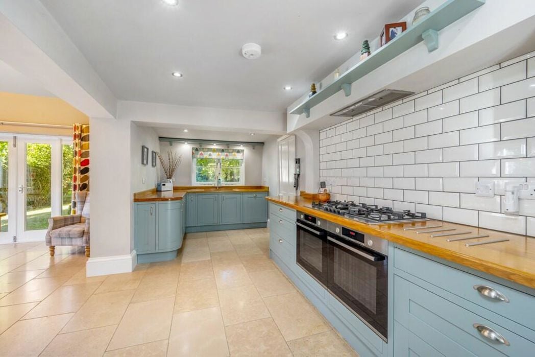 Property image 9 of 54