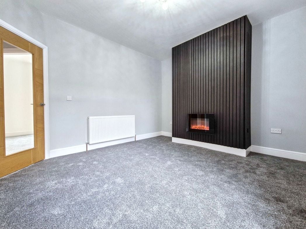 Property image 6 of 17