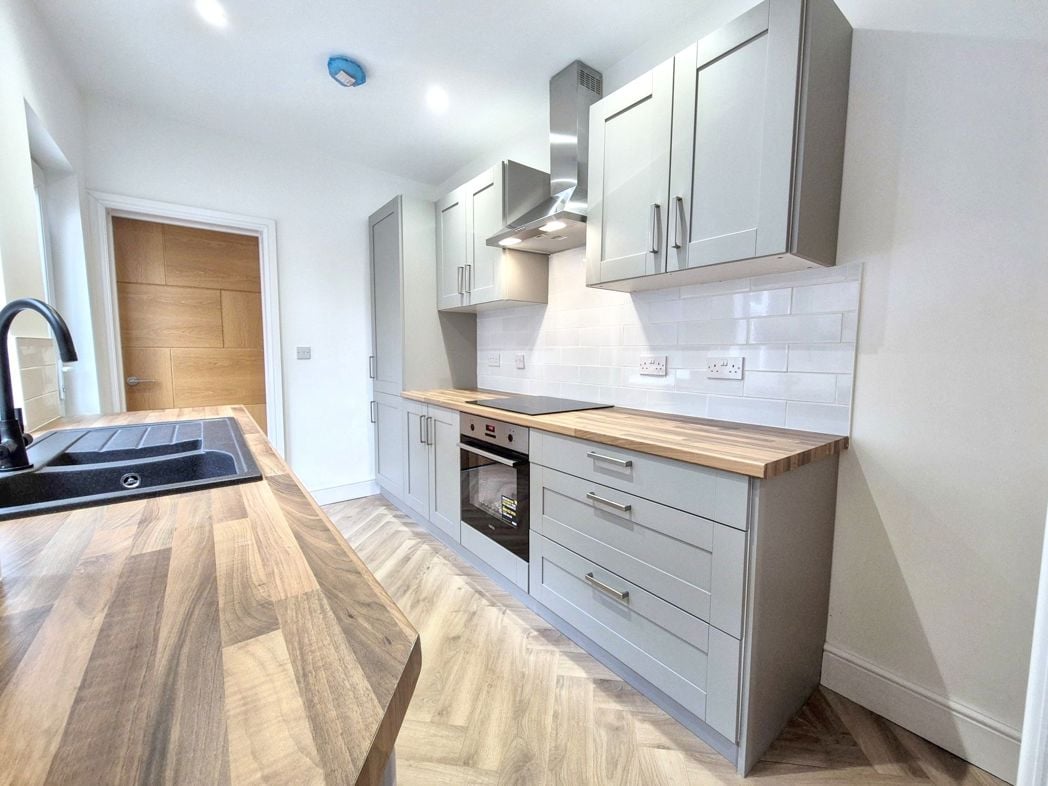 Property image 3 of 17