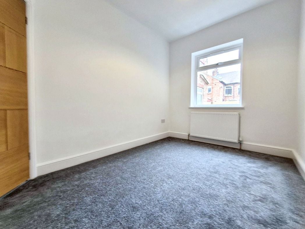 Property image 12 of 17