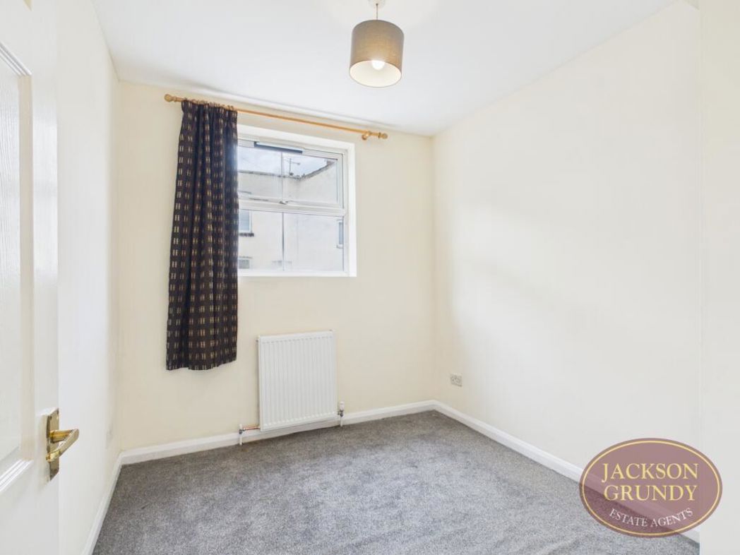 Property image 4 of 6