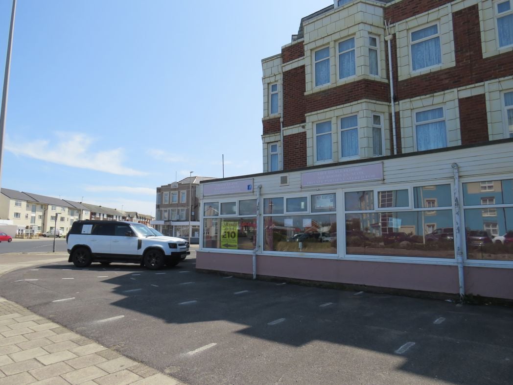 Delton Hotel, 6, Blackpool, Lancashire, FY4 1NE