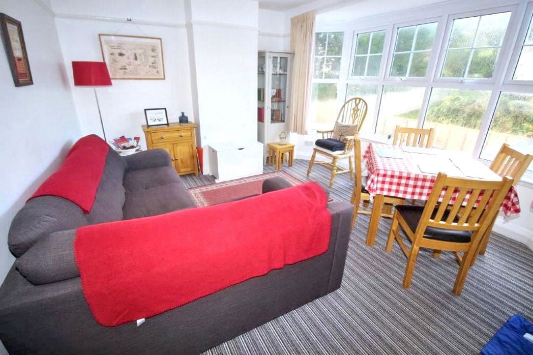 Property image 6 of 19
