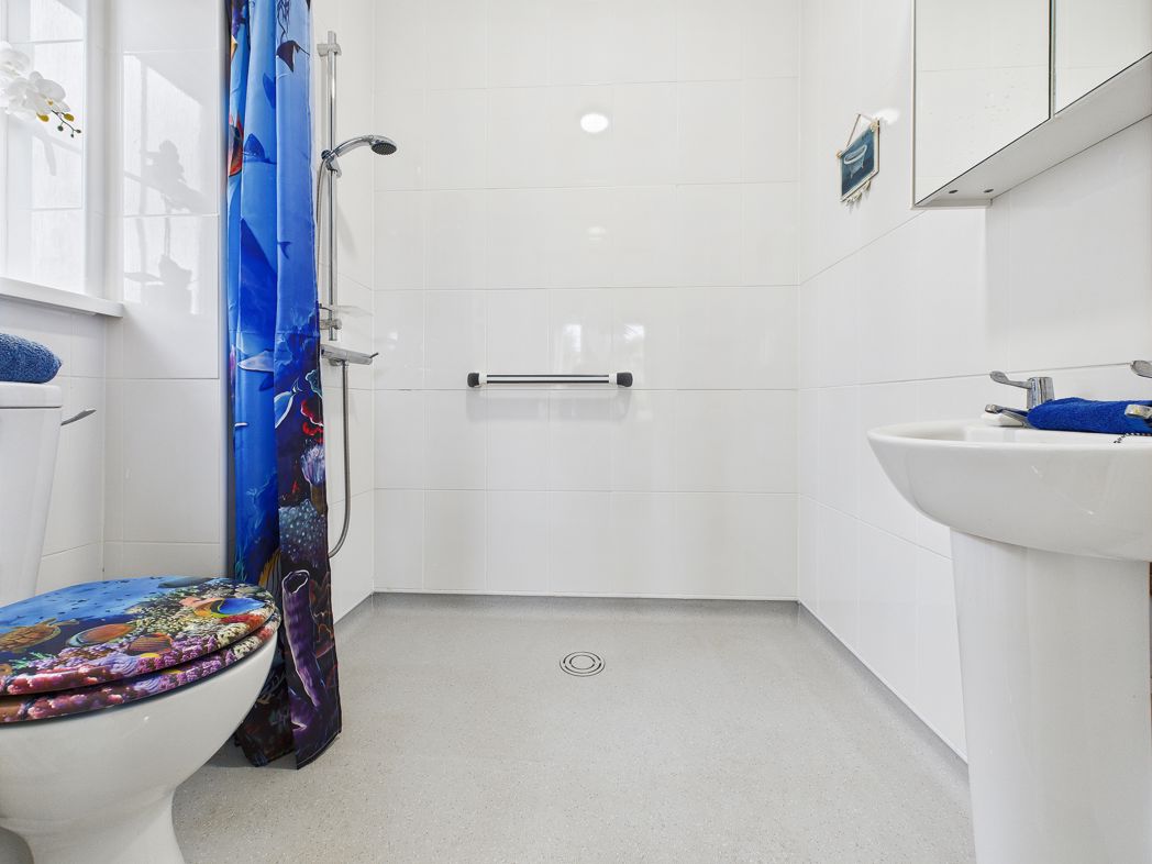 Property image 6 of 10