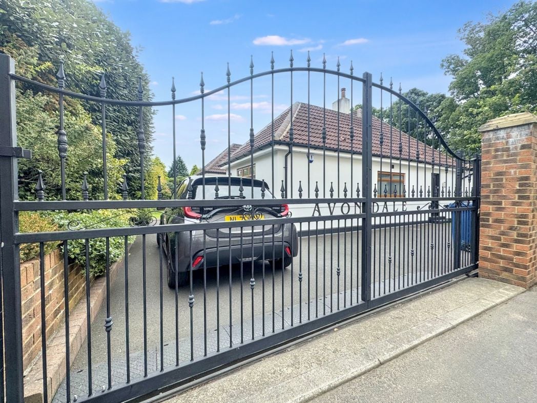 Property image 26 of 32