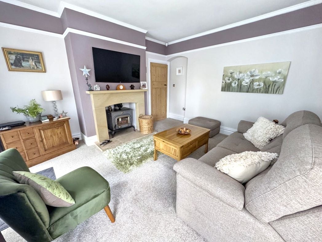 Property image 5 of 32