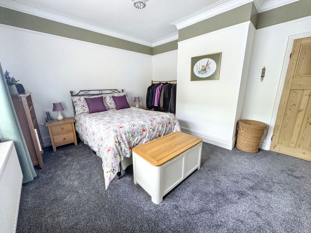 Property image 19 of 32