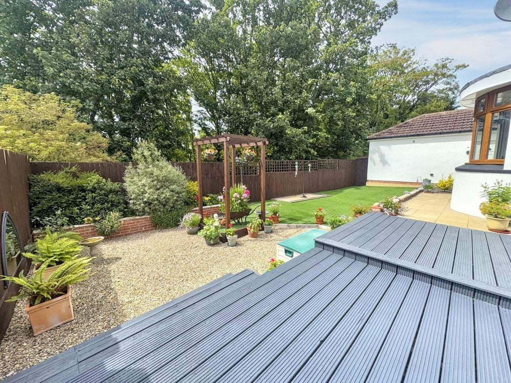 Property image 28 of 32