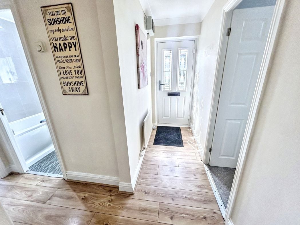 Property image 4 of 16